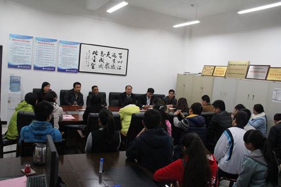 http://skgc.sxpi.edu.cn/__local/2/AD/27/0DFCD2E87C2D0253451EF45A35C_4CC2E1E2_6735.jpg