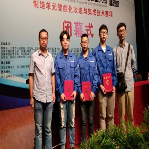 http://www.sxpi.edu.cn/__local/C/8C/1D/11E1F7A9D4D9B5D686F31482FD3_431DF84A_18AD3.png